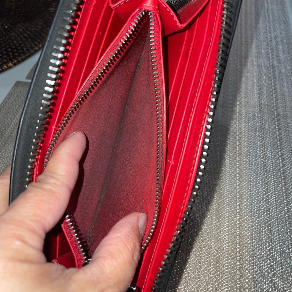 Authentic Christian Louboutin - Picture 9 of 9